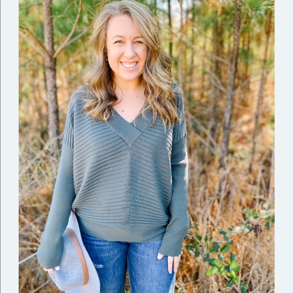 Meet your Posher, Katie - Picture 3 of 5